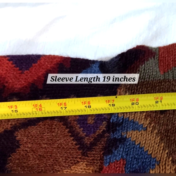 Peruvian Perfection Sweater Size Medium - Picture 5 of 8